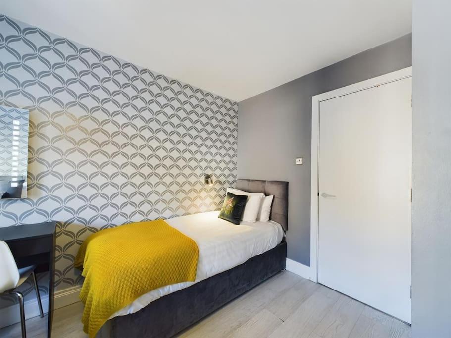 Donegall Sq Apt At City Gate, Belfast City Centre Extérieur photo